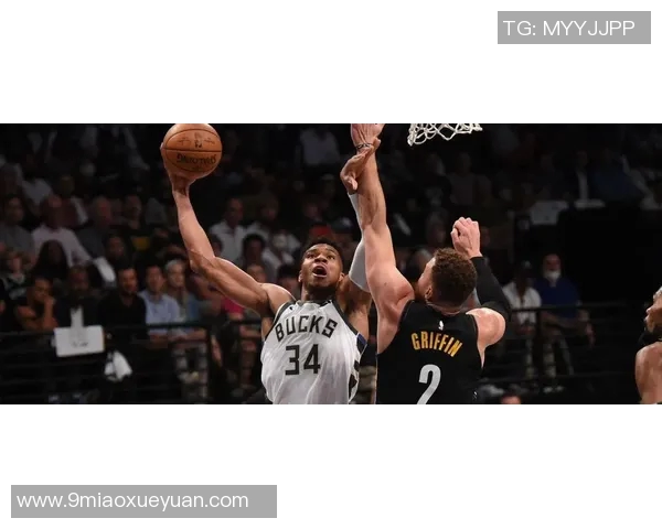 2021年NBA季后赛篮网与雄鹿的激烈对决回顾与分析